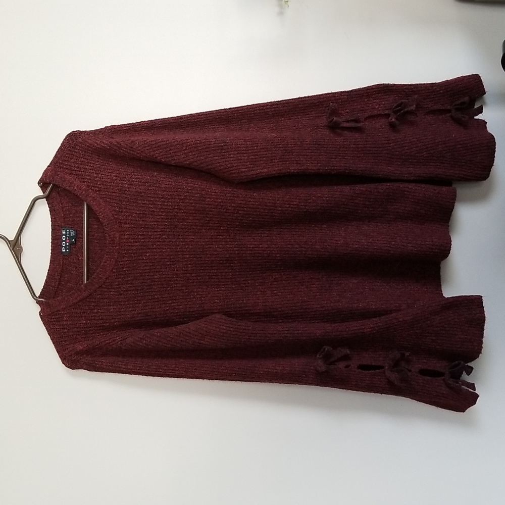 Poof New York sweater sz L